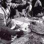 Lotte Jacobi | Süßigkeitenhändler, Auf dem Basar, Stalinabad, November 1932